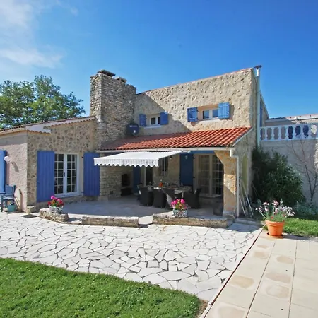 Villa Adrianse Céreste